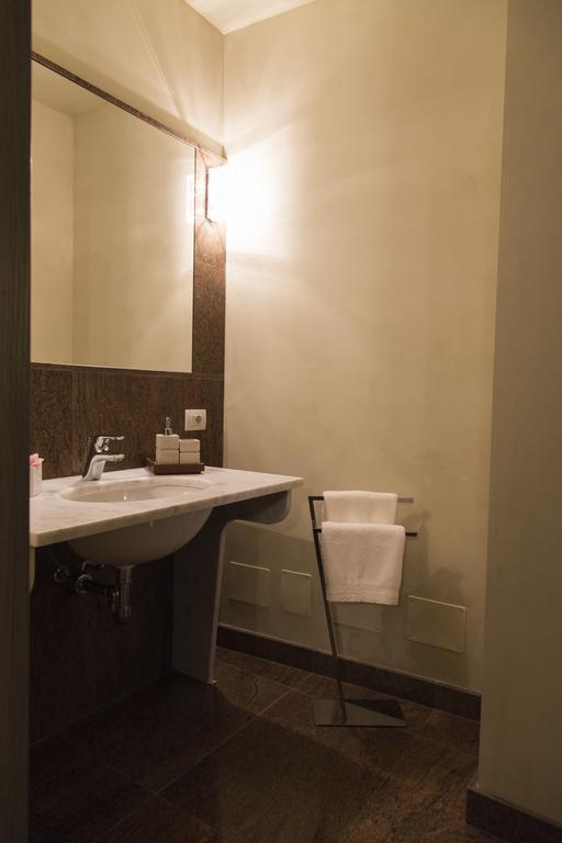 B&B Dimora Delle Donnole Bergamo Alta Szoba fotó
